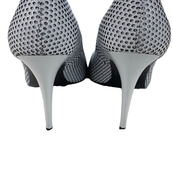 L.A.M.B. Perforated Leather Pointed Toe Stiletto Pumps Shoe Y2K Sz 9 Light Gray - Picture 7 of 13